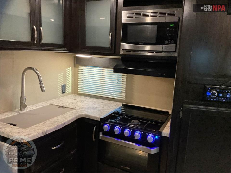 2019 Grand Design Recreational Vehicles M-2500RL IMAGINE SERIES — фото 18