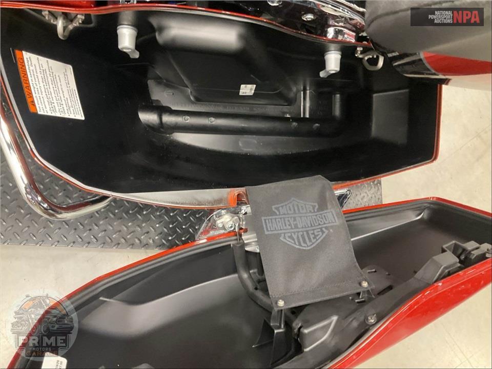 2025 Harley-Davidson FLHXU STEET GLIDE ULTRA — фото 15