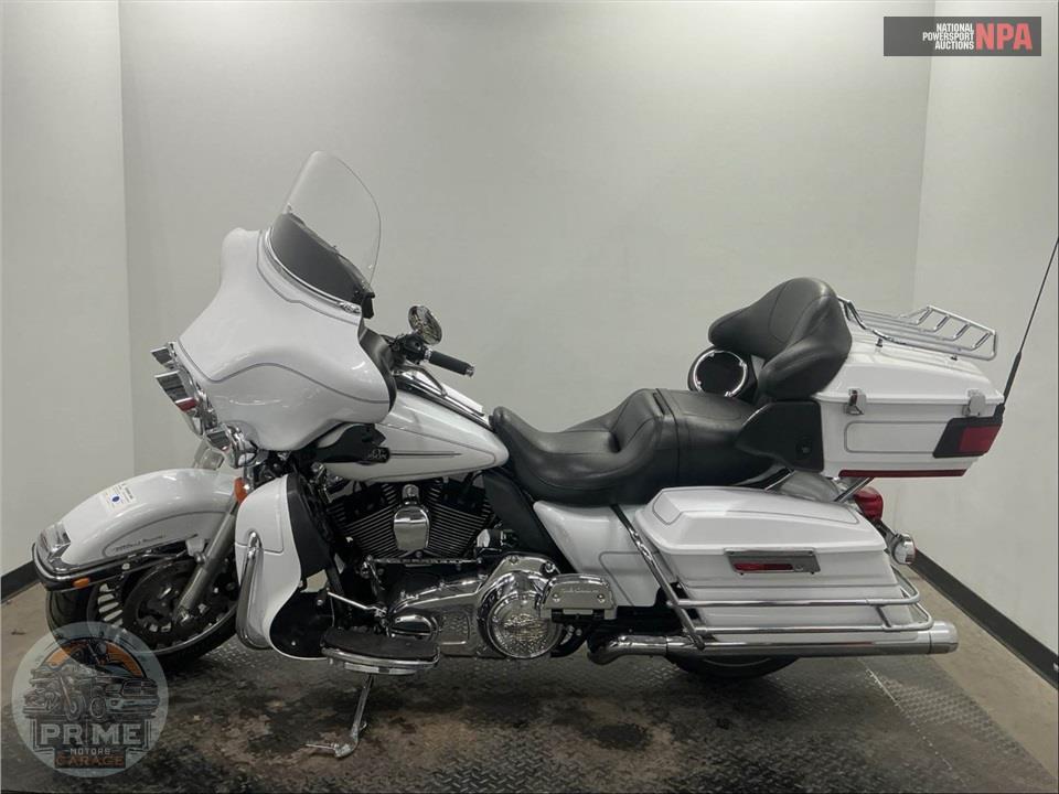 2012 Harley-Davidson FLHTCU UL CLSC EL GLIDE — фото 3