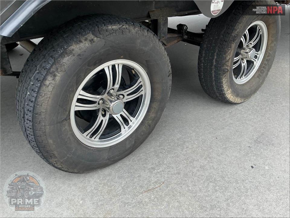 2015 Ultralite By Winnebago M-27RBDS — фото 45