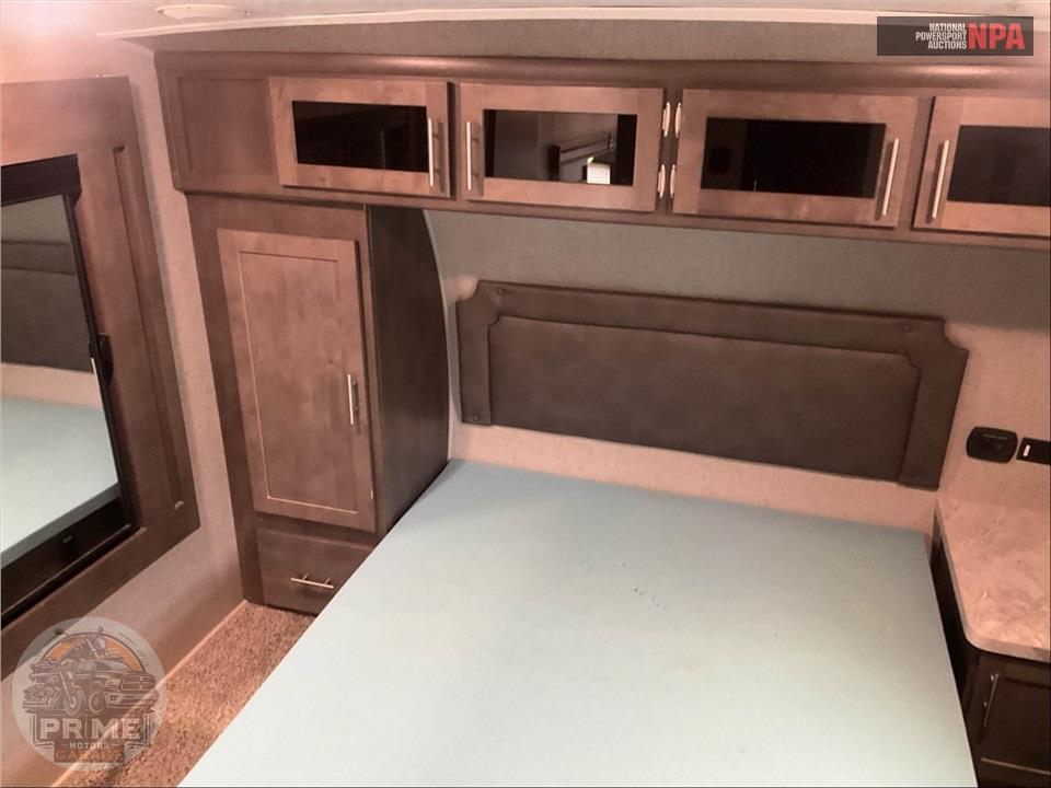 2019 Flagstaff By Forest River M-524LWS - SUPER LITE FIFTH WHEEL SERIES — фото 13