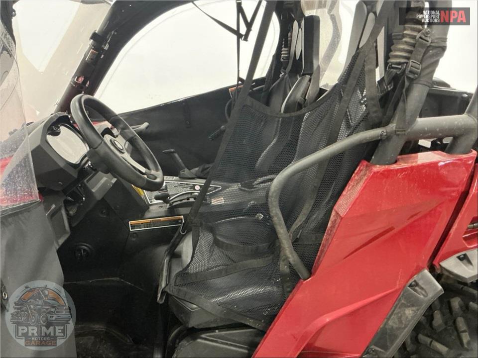 2018 Can-Am COMMANDER 1000R XT — фото 28