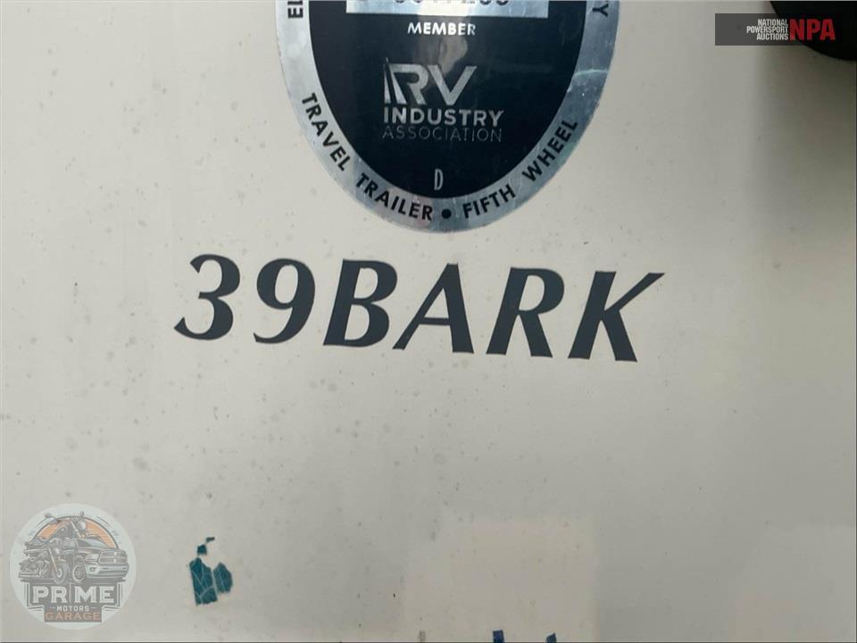 2020 Sandpiper By Forest River M-39BARK - FIFTH WHEEL SERIES — фото 5