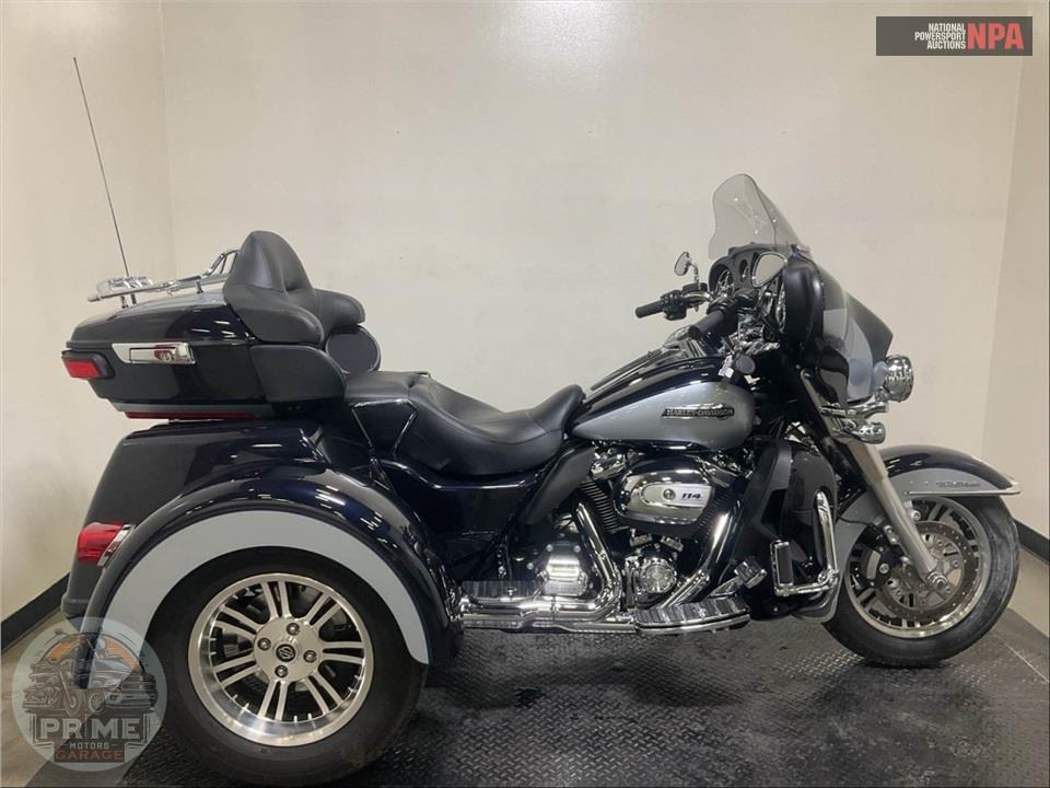 2019 Harley-Davidson FLHTCUTG TRI GLIDE ULTRA — фото 1