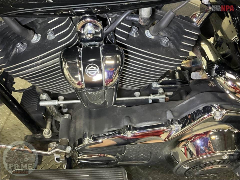 2008 Harley-Davidson FLHTCU ULTRA CLASSIC ELECTRA GLIDE — фото 10