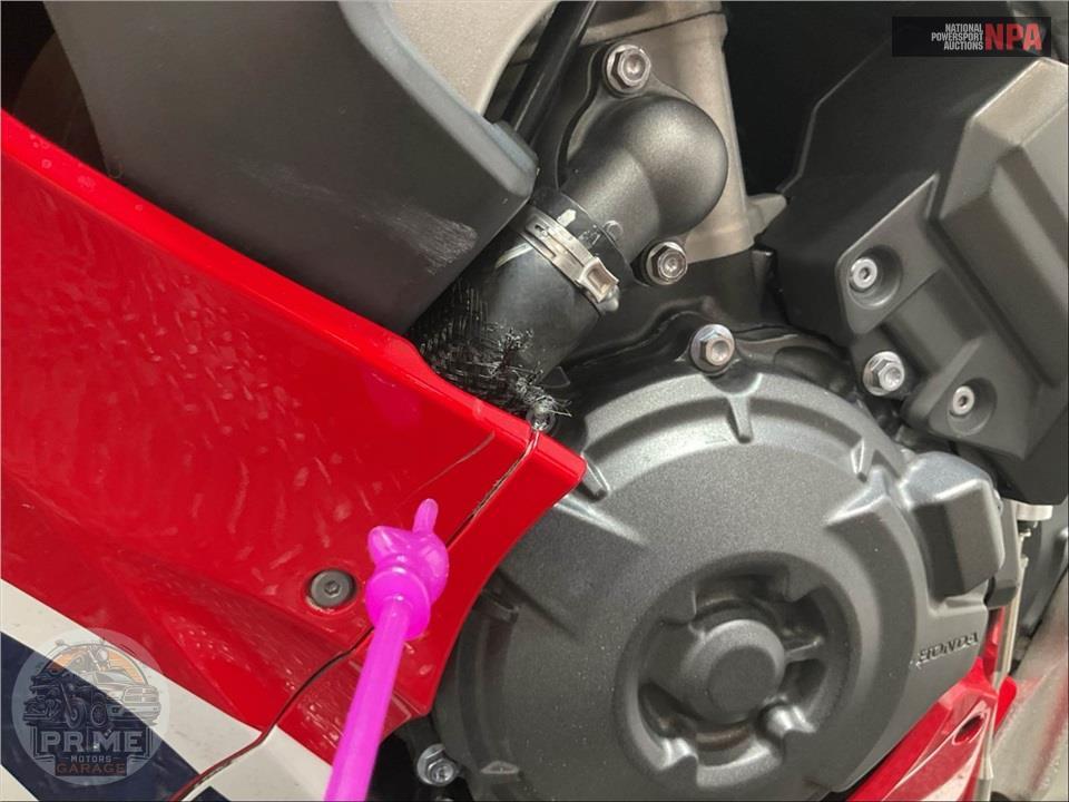2017 Honda CBR1000S1H SP — фото 15