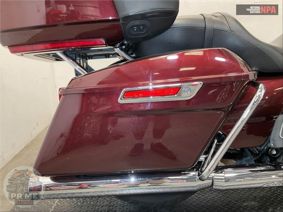 2019 Harley-Davidson FLHTCU ELECTRA GLIDE ULTRA CLASSIC — фото 20