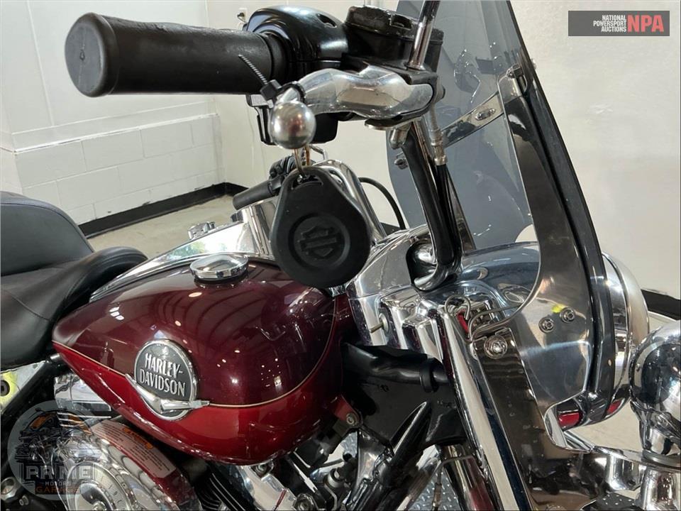 2008 Harley-Davidson FLHRC ROAD KING CLASSIC — фото 11