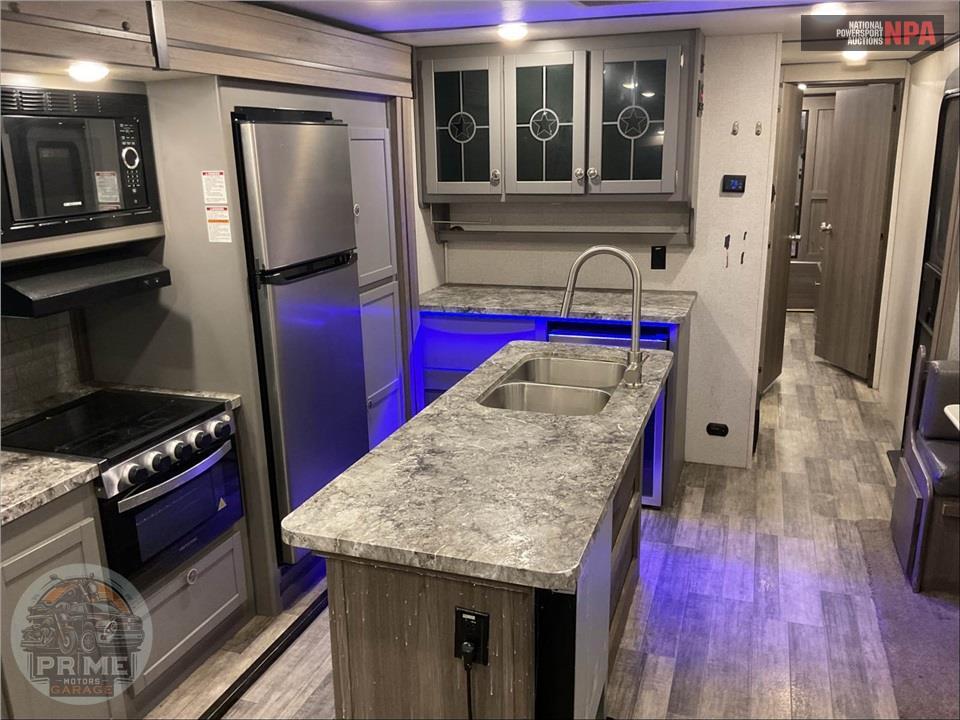 2021 Crossroads Rv M-34 RE - TEXAN SERIES — фото 9