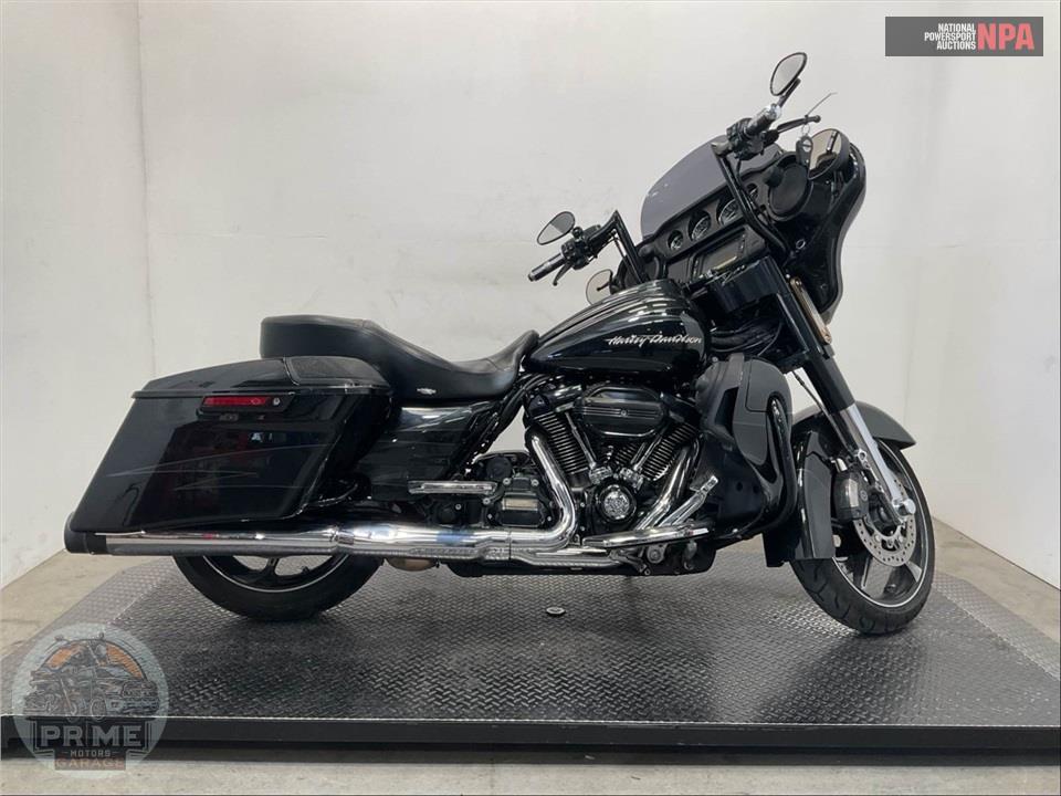 2017 Harley-Davidson FLHXSE CVO STREET GLIDE — фото 1