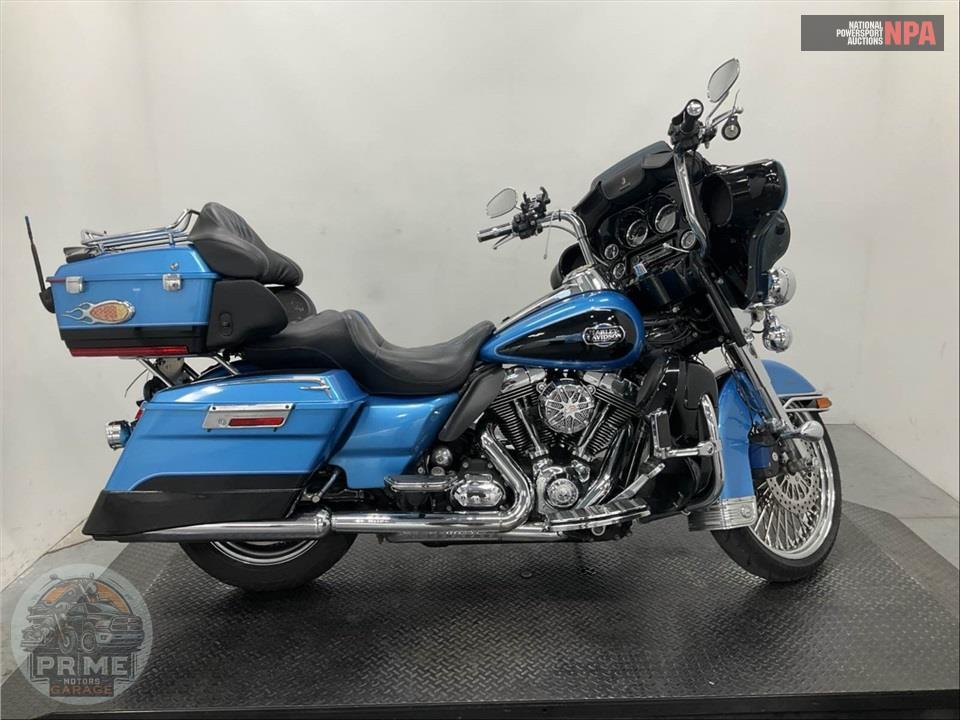 2011 Harley-Davidson FLHTC ELECTRA GLIDE CLSC — фото 1