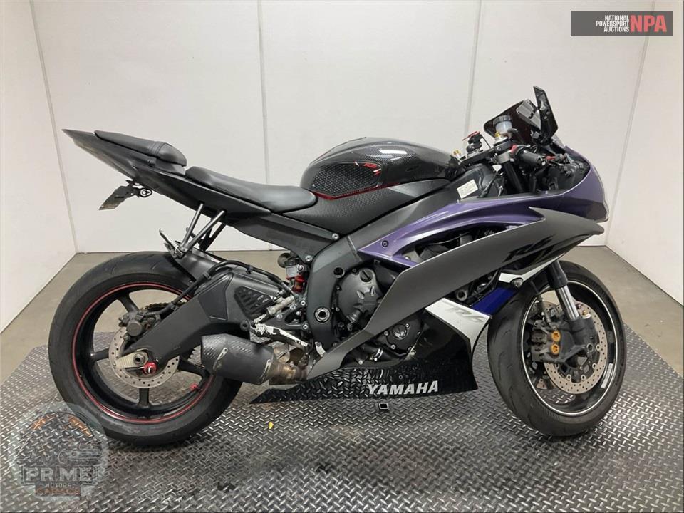 2013 Yamaha YZF-R6 (MATTE GRAY) — фото 1