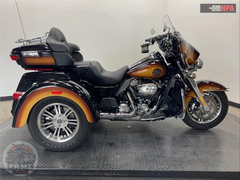2024 Harley-Davidson FLHTCUTG TRI GLIDE ULTRA CLASSIC — фото 1