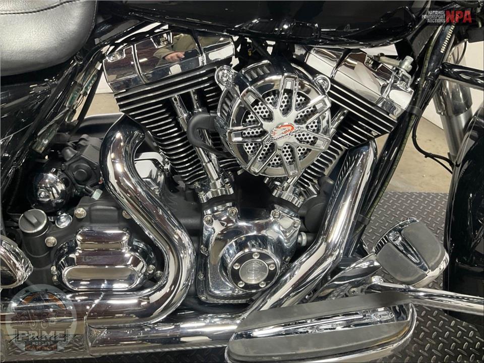 2014 Harley-Davidson FLHXS STREET GLIDE — фото 6