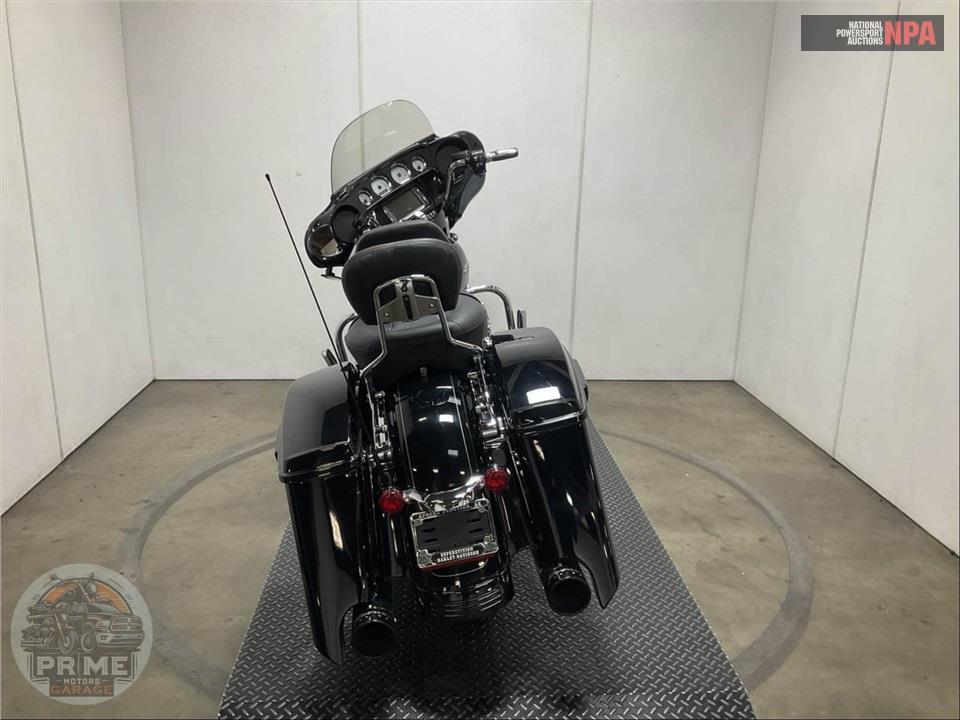 2014 Harley-Davidson FLHXS STREET GLIDE — фото 4