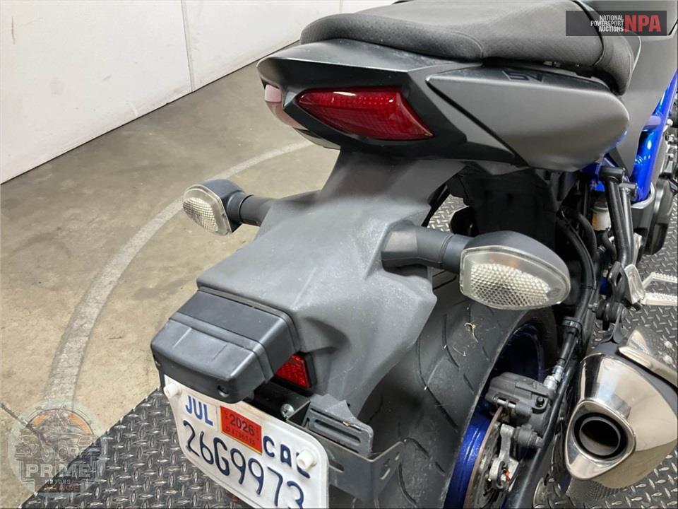 2022 Suzuki SV650 ABS — фото 15