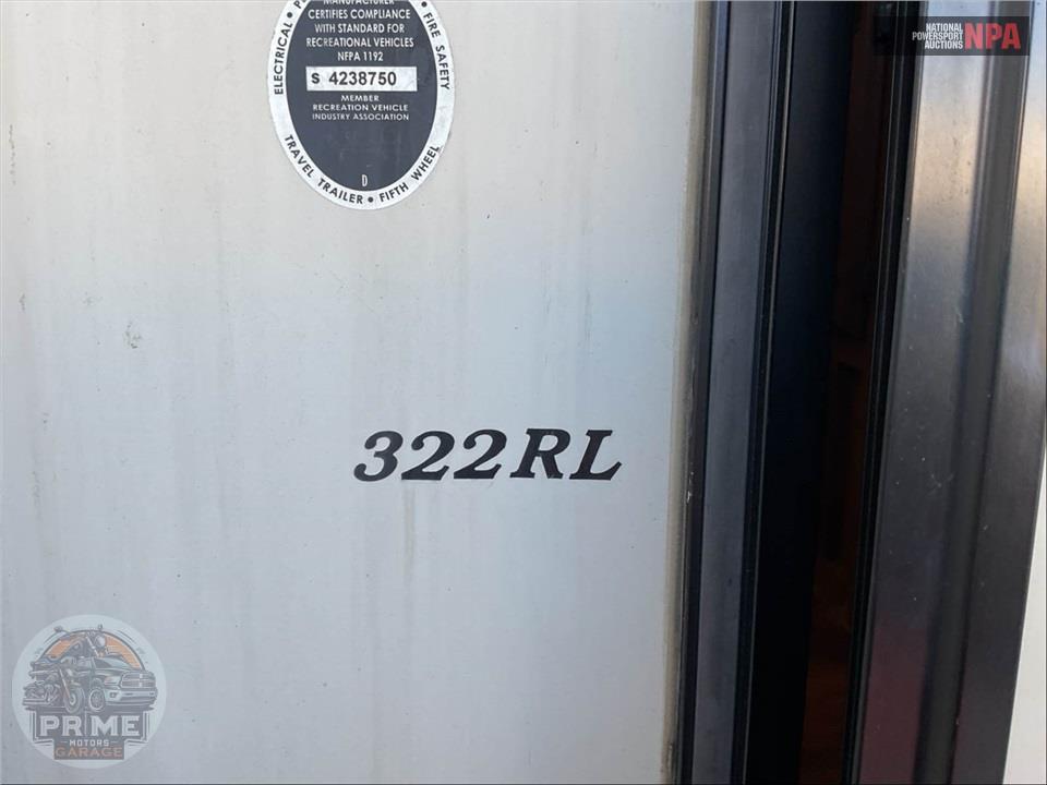 2017 Crossroads Rv M-322 RL - CRUISER FIFTH WHEEL SERIES — фото 5
