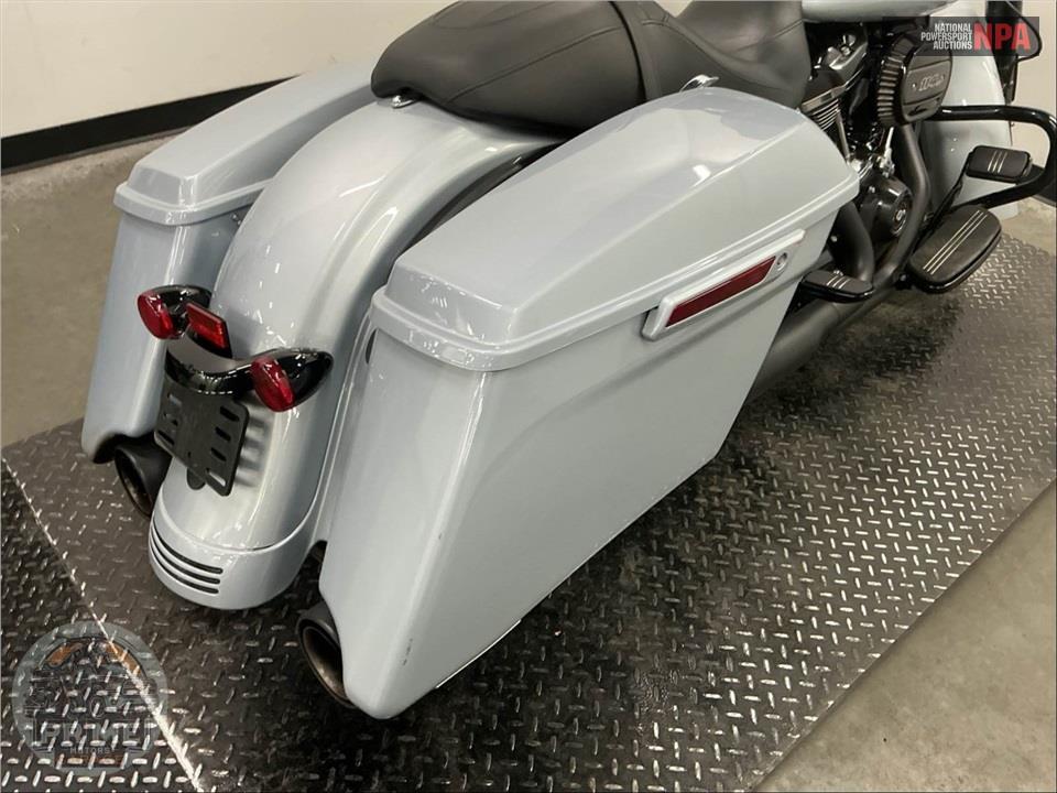 2023 Harley-Davidson FLHXS STREET GLIDE SPECIAL — фото 20
