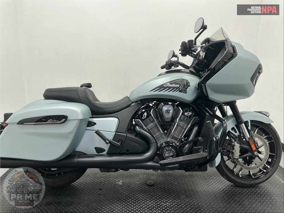2025 Indian Motorcycle CHALLENGER DARK HORSE 112 RIDER ASSIST (COLOR) — фото 1