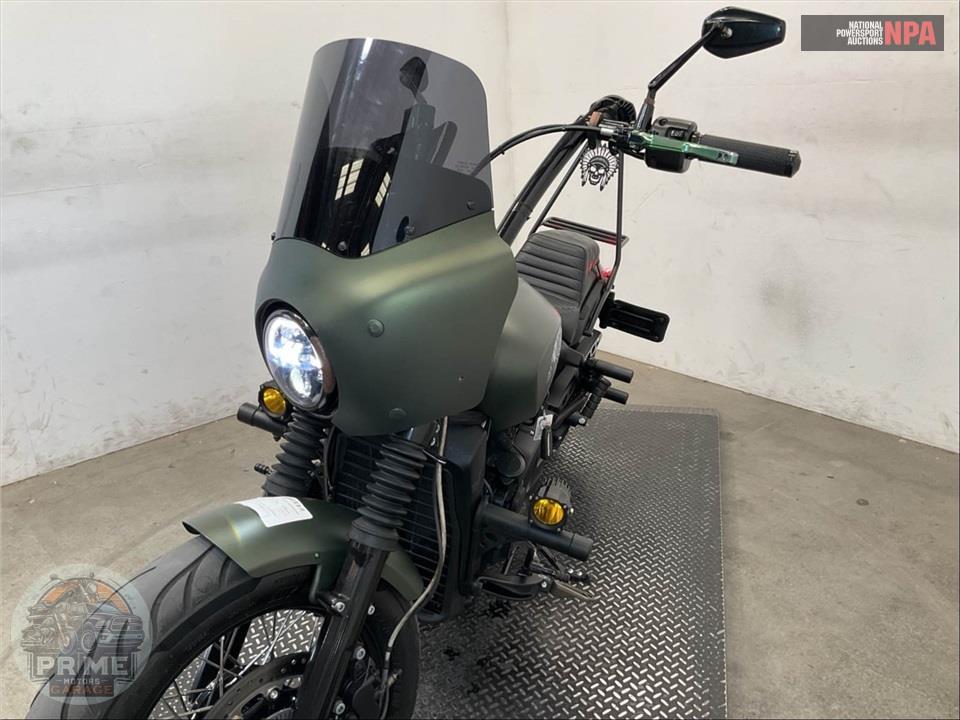 2021 Indian Motorcycle SCOUT BOBBER TWENTY (ABS, BLACK SMOKE) — фото 24
