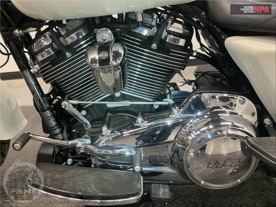 2019 Harley-Davidson FLRT FREEWHEELER — фото 7