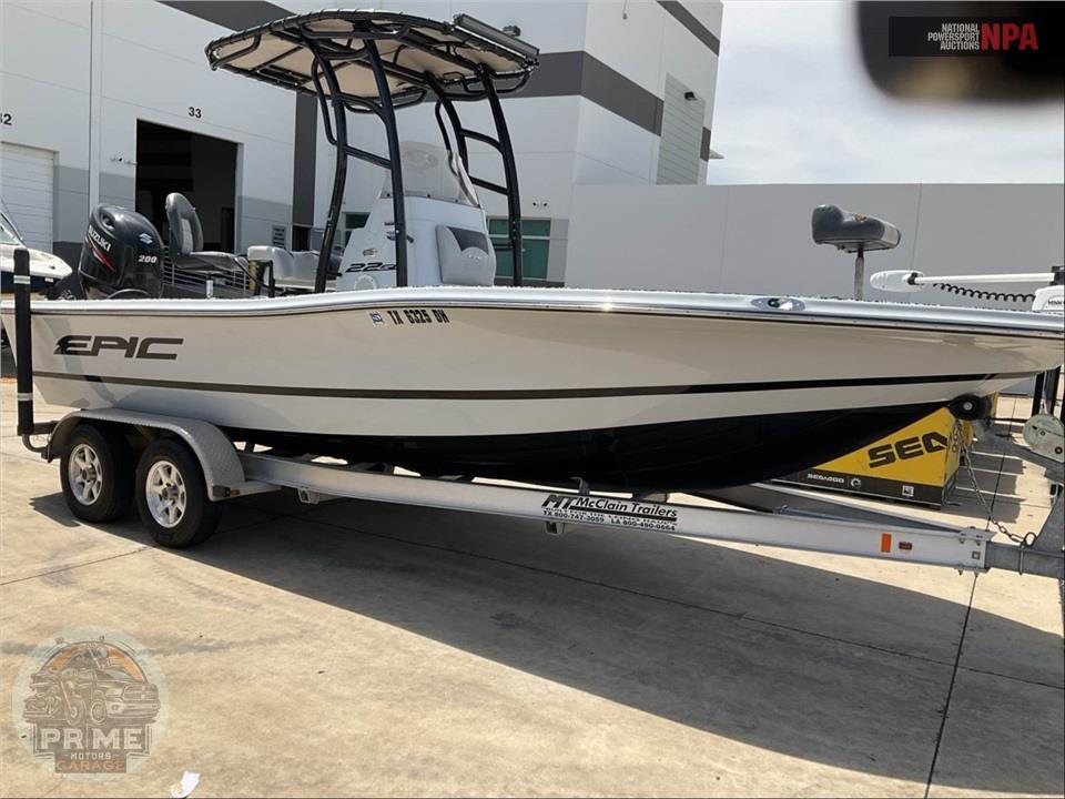 2015 Epic Boats 22SC/CC L:22 E:1 200HP SUZUKI OB — фото 1