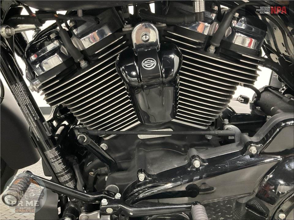 2017 Harley-Davidson FLHRXS ROAD KING SPECIAL — фото 7