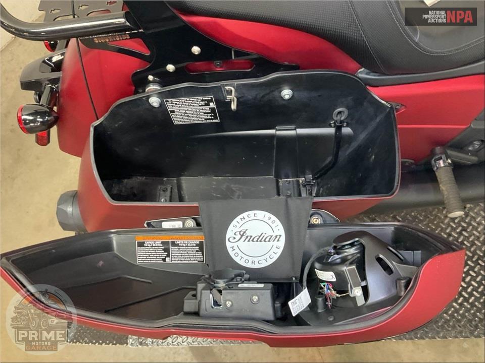 2024 Indian Motorcycle CHALLENGER DARK HORSE W/AUDIO (RED) — фото 17