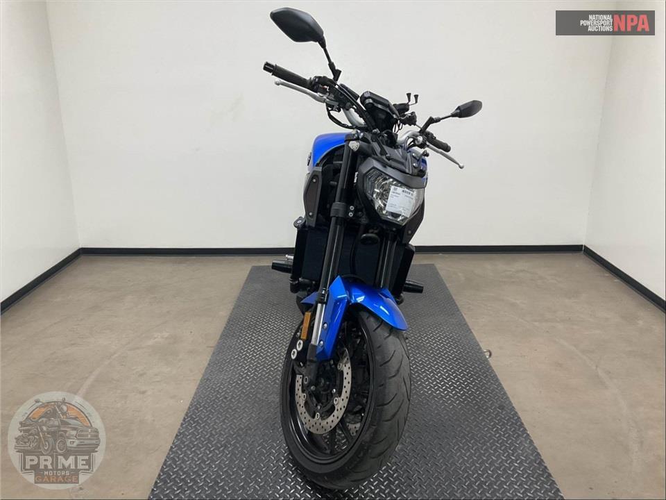 2016 Yamaha FZ-09 — фото 2