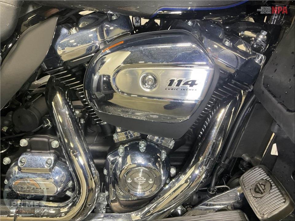 2022 Harley-Davidson FLHTCUTG TRI GLIDE ULTRA CLASSIC — фото 6