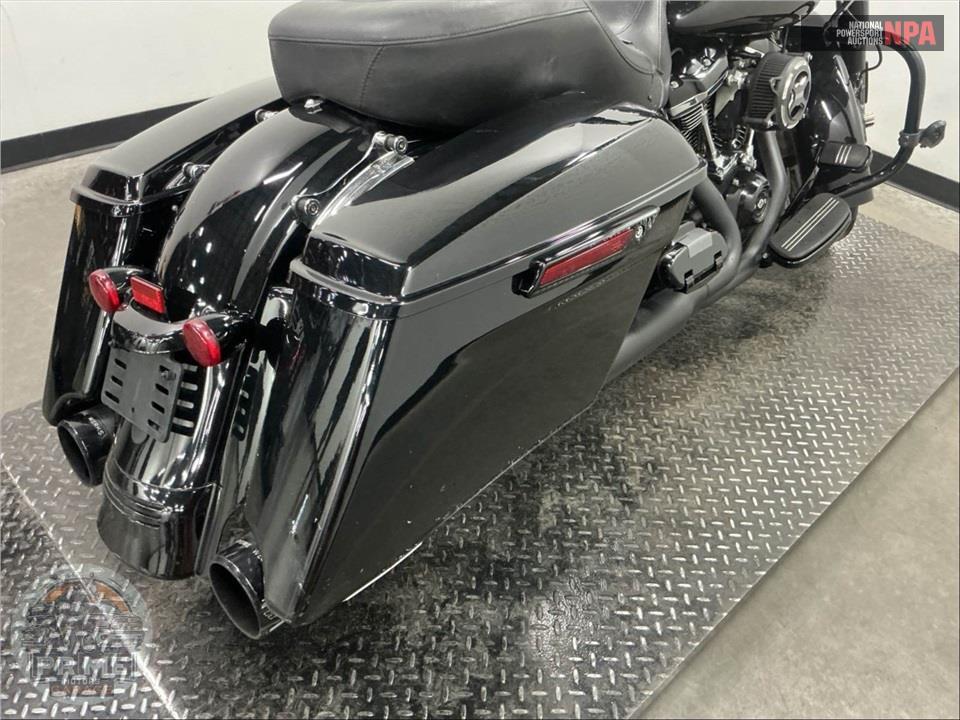 2019 Harley-Davidson FLTRXS ROAD GLIDE SPECIAL — фото 23