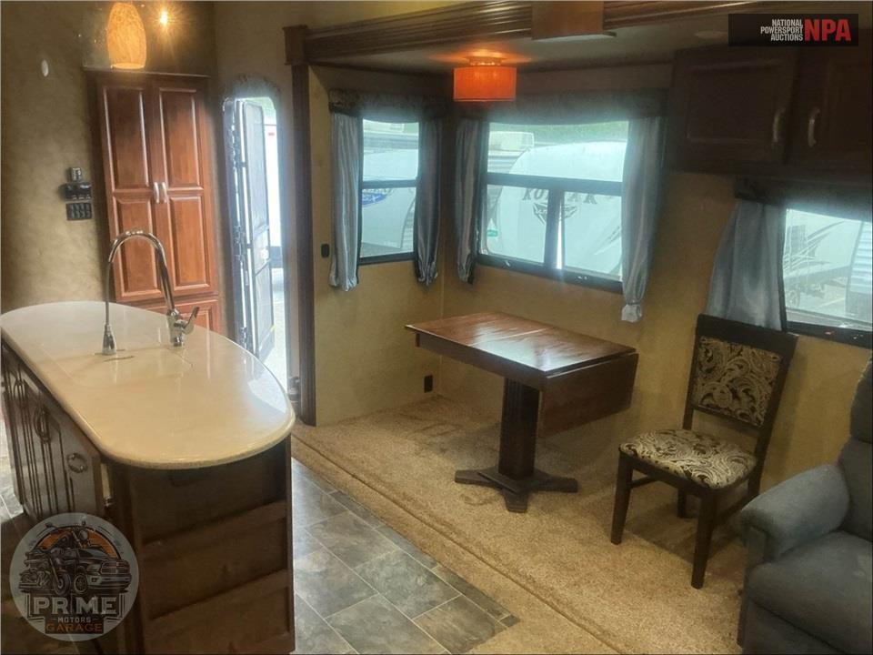 2015 Crossroads Rv FRANKLIN - RUSHMORE FIFTH WHEEL SERIES — фото 9