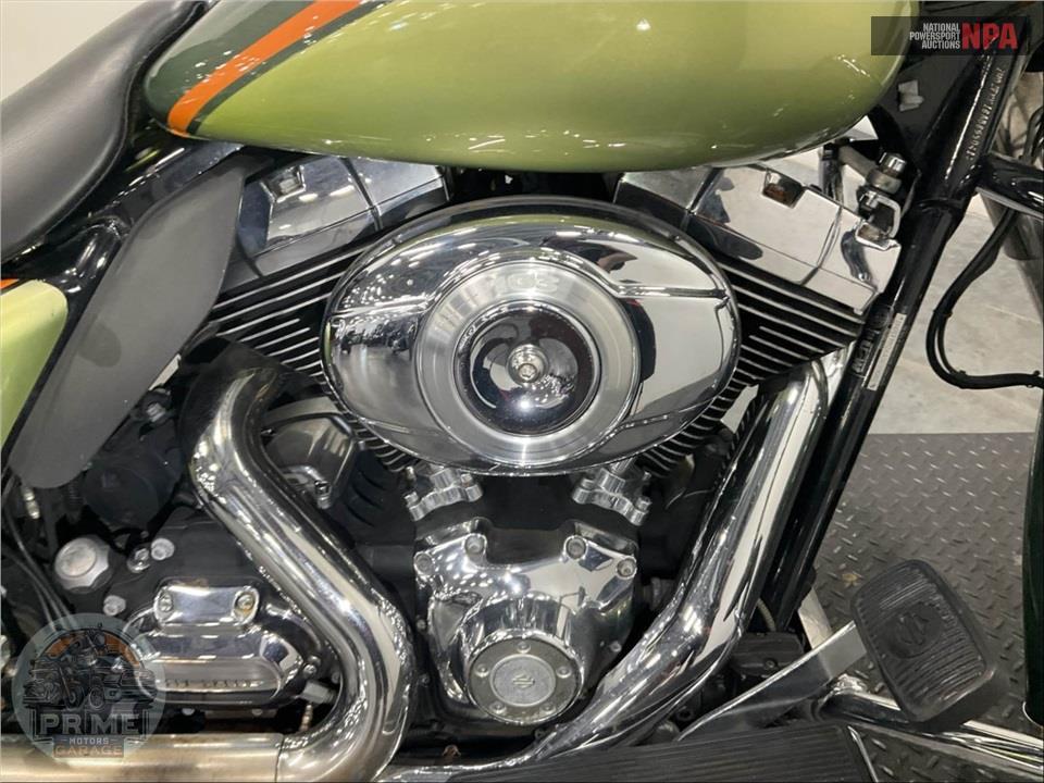2010 Harley-Davidson FLHTP POLICE ELECTRA GLIDE — фото 6