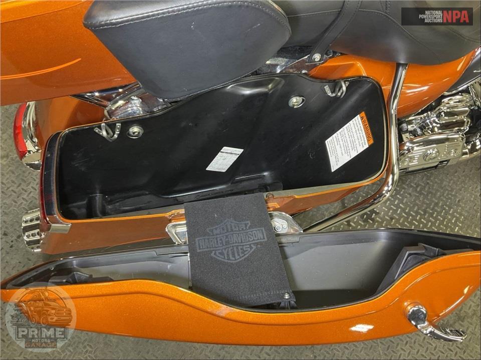 2016 Harley-Davidson FLHTK ELECTRA GLIDE ULTRA LIMITED — фото 24