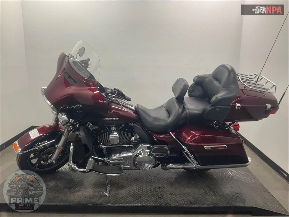 2015 Harley-Davidson FLHTK ELECTRA GLIDE ULTRA LIMITED — фото 3