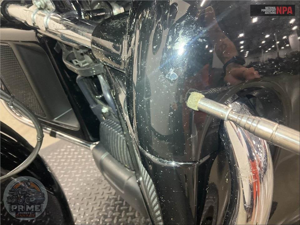2022 Harley-Davidson FLHTCUTG TRI GLIDE ULTRA CLASSIC — фото 19
