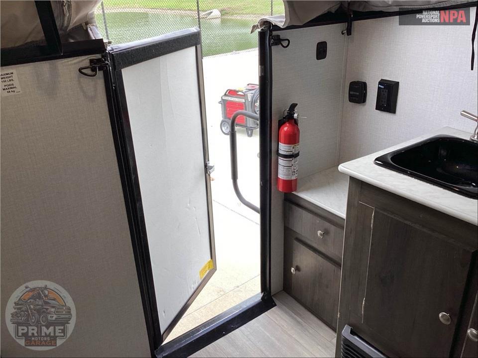 2023 Coachmen By Forest River M-12.0TD XL - CLIPPER SERIES — фото 7