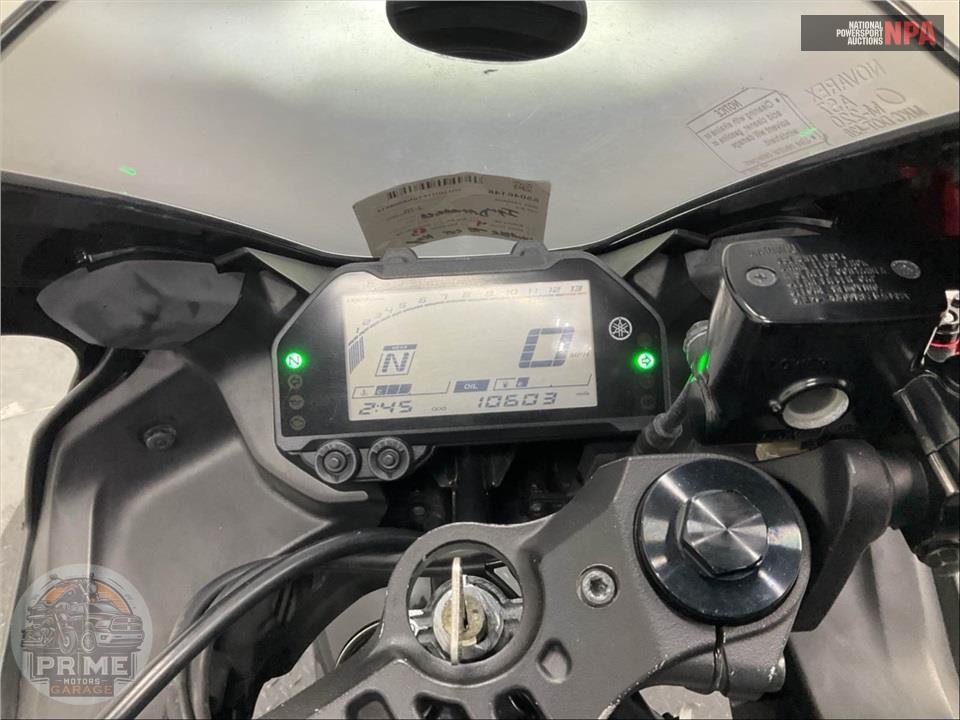 2022 Yamaha YZF-R3 — фото 5