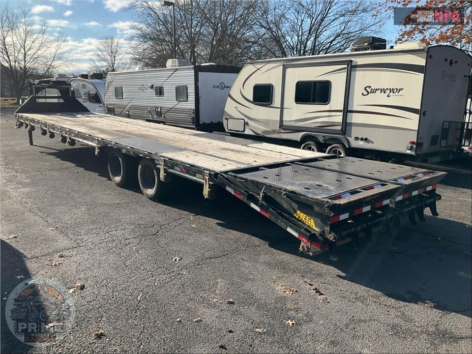 2025 Big Tex Trailers 22GN-40D5A-MRBK — фото 3