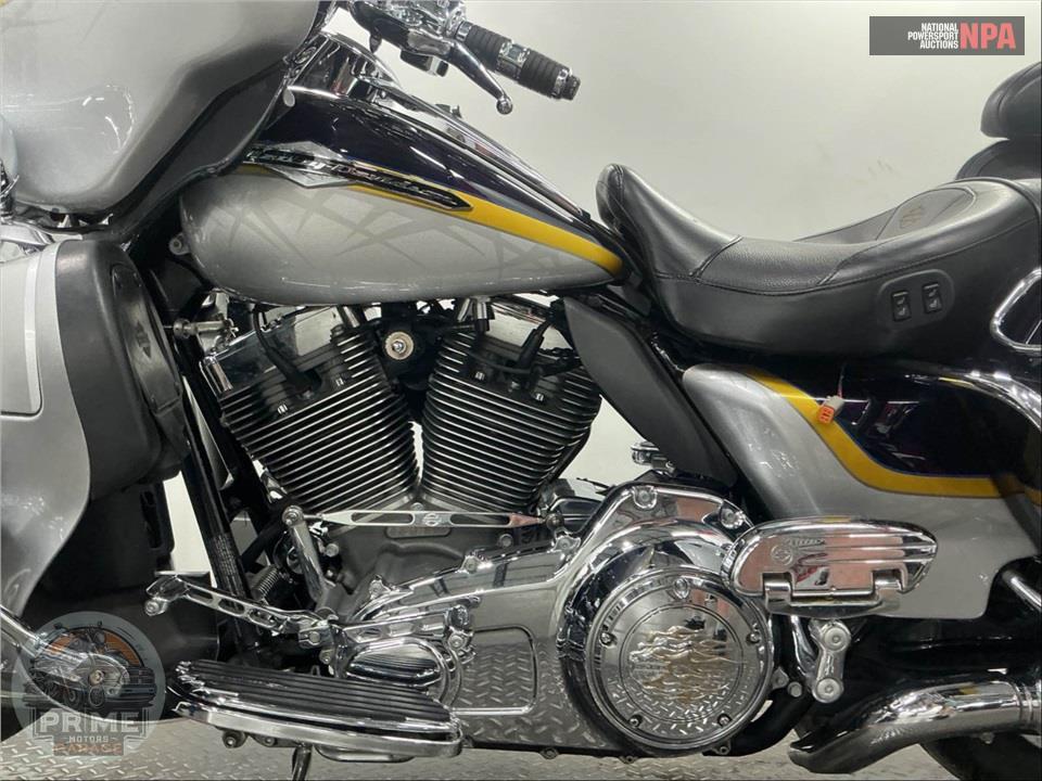 2012 Harley-Davidson FLHTCUSE7 SCREAMIN EAGLE — фото 7