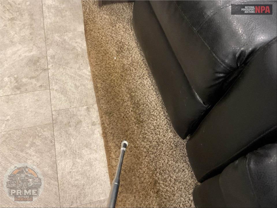 2018 Crossroads Rv M-33 CK - SUNSET TRAIL GRAND RESERVE SERIES — фото 20