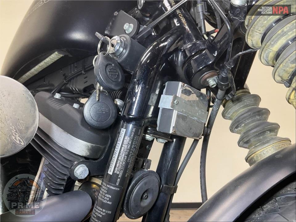 2010 Harley-Davidson XL883N IRON — фото 13