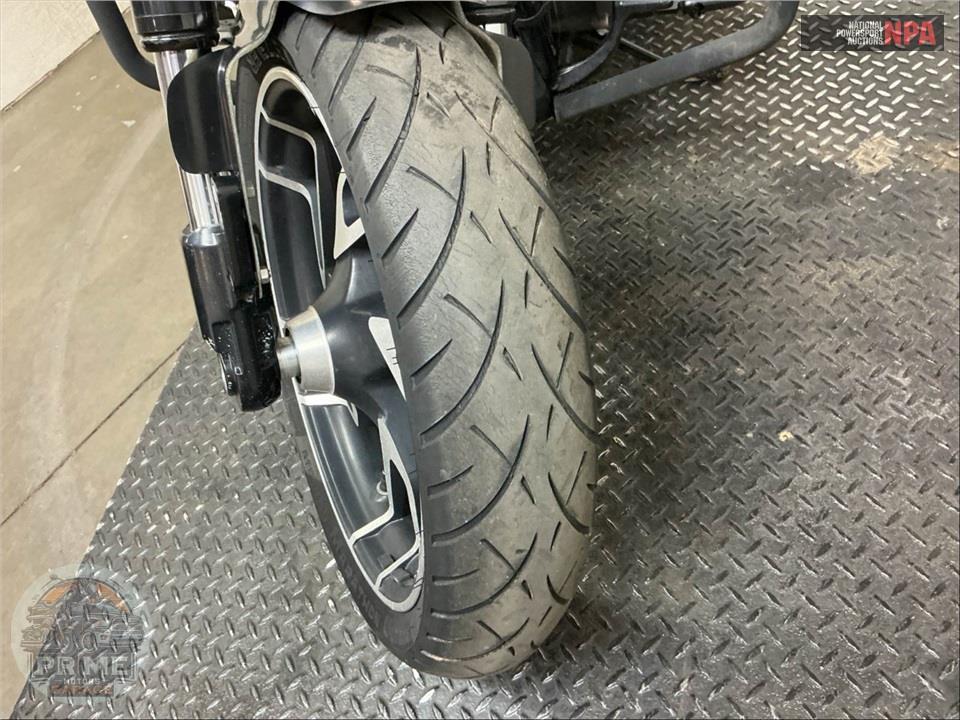 2018 Harley-Davidson FLSB SPORT GLIDE — фото 35