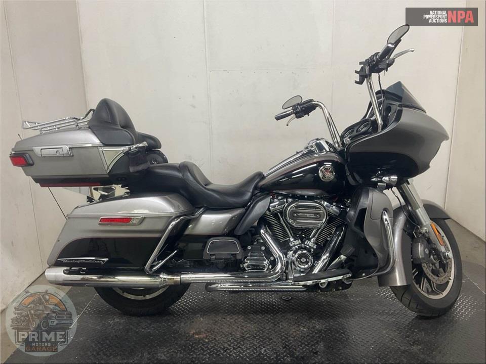 2017 Harley-Davidson FLTRU ROAD GLIDE ULTRA — фото 1