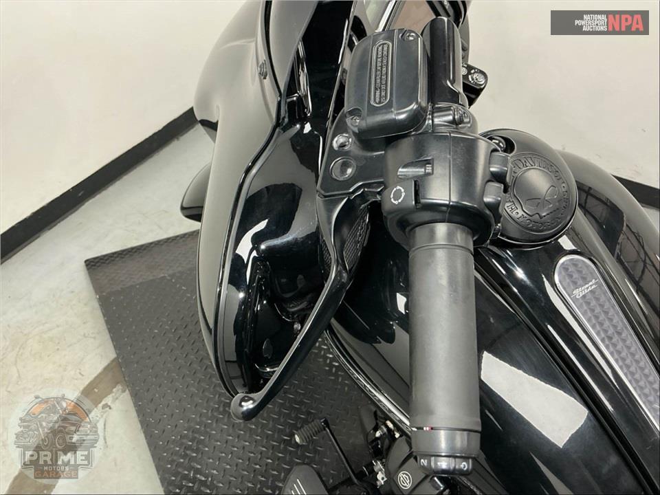 2018 Harley-Davidson FLHXS STREET GLIDE SPECIAL — фото 44
