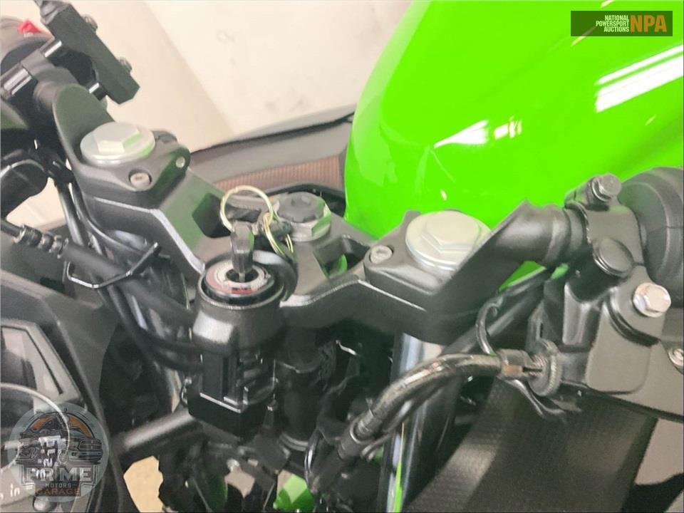 2023 Kawasaki EX400GPFAN NINJA 400 KRT (ABS) — фото 14