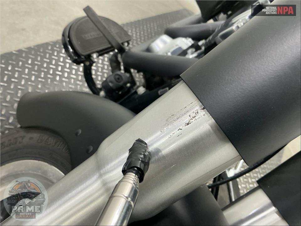 2013 Harley-Davidson FLSTFB FAT BOY LO — фото 23