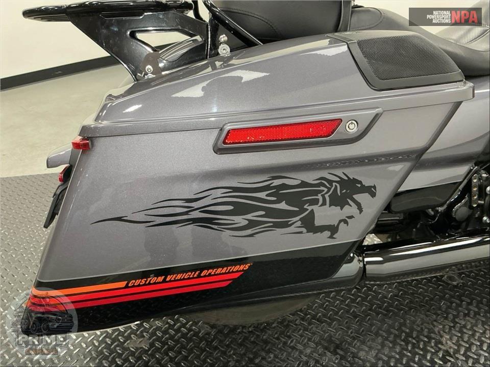 2020 Harley-Davidson FLHXSE CVO STREET GLIDE — фото 30