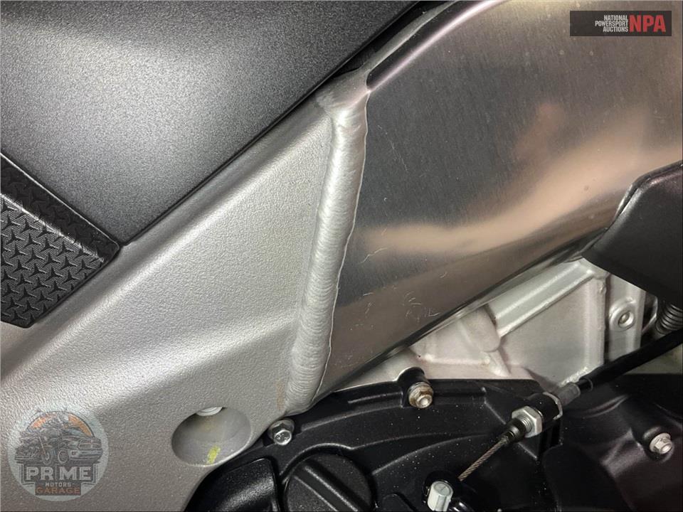 2021 Aprilia RSV4 FACTORY 1100 — фото 13