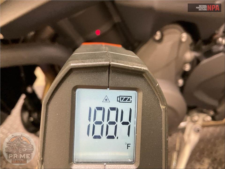 2022 Triumph STREET TRIPLE 765 RS (SILVER) — фото 8